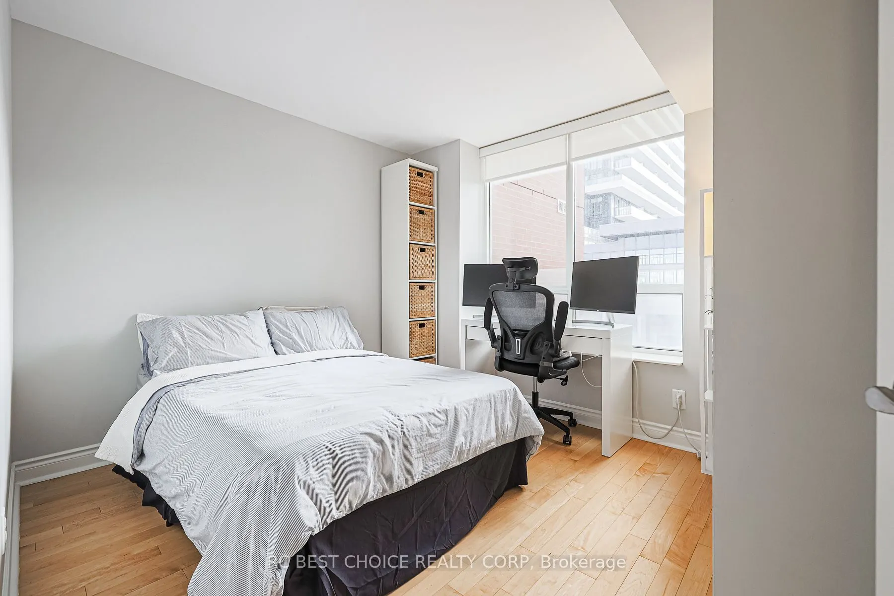 1103 Leslie Street, #504