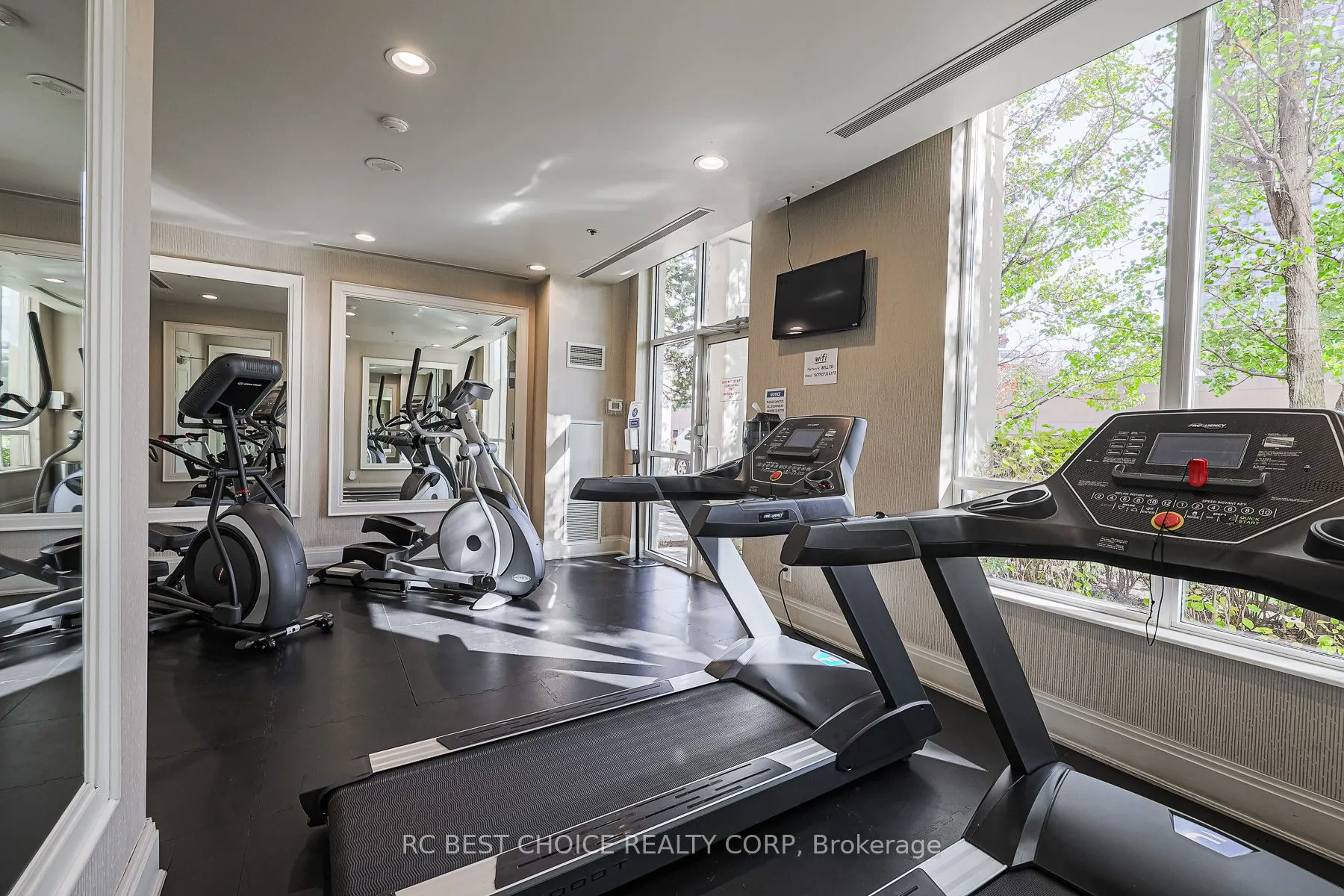 1103 Leslie Street, #504