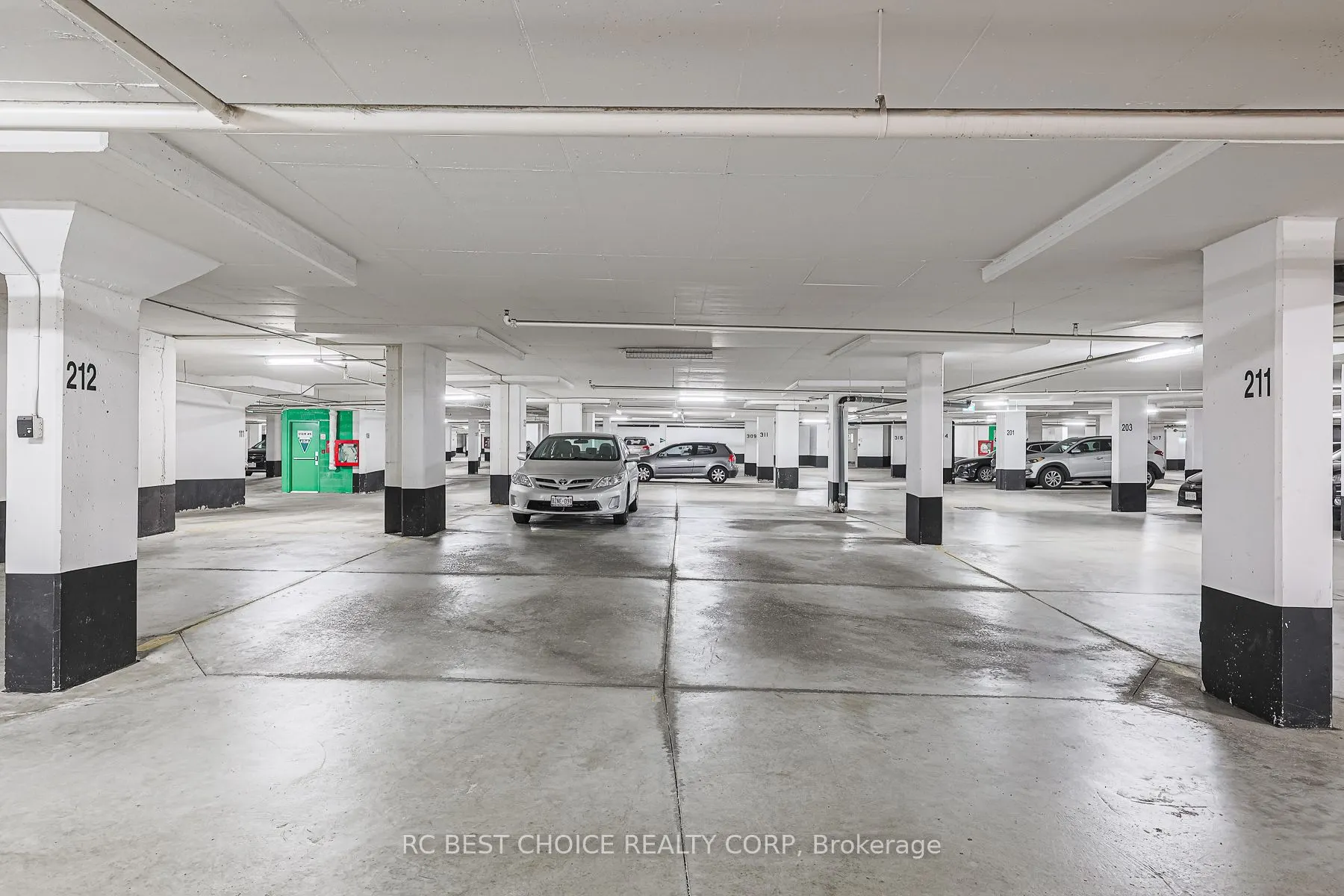 1103 Leslie Street, #504