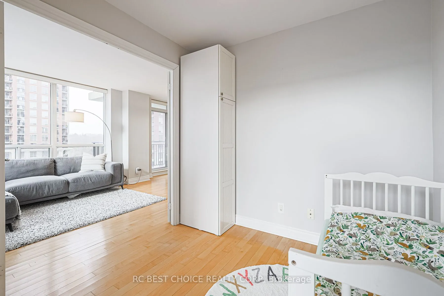 1103 Leslie Street, #504