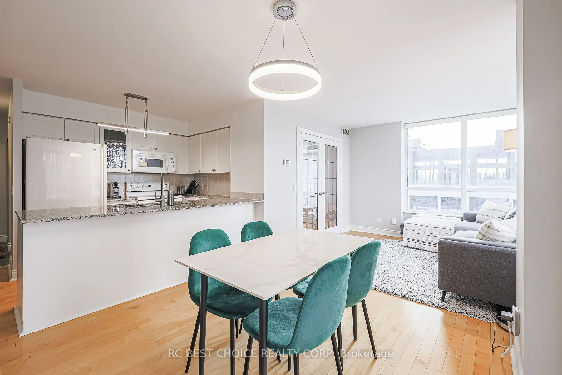 1103 Leslie Street, #504