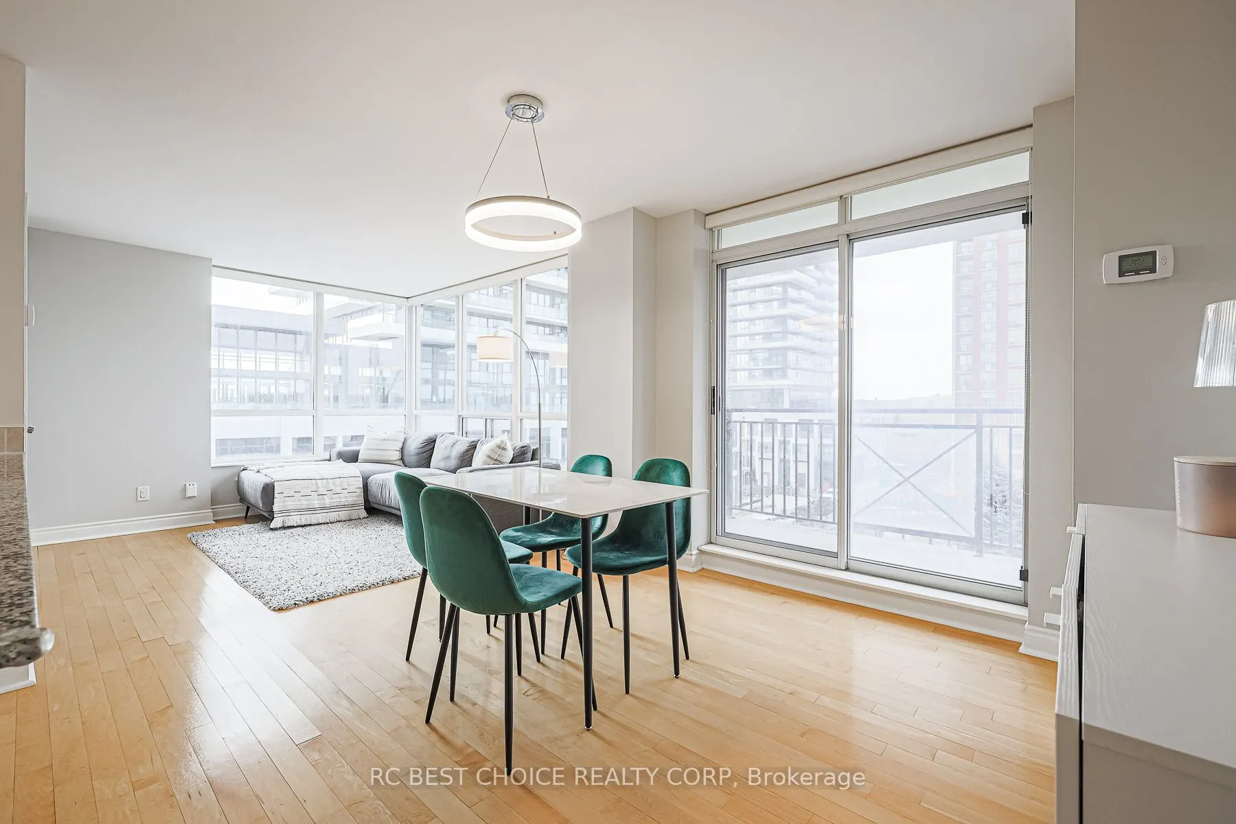 1103 Leslie Street, #504