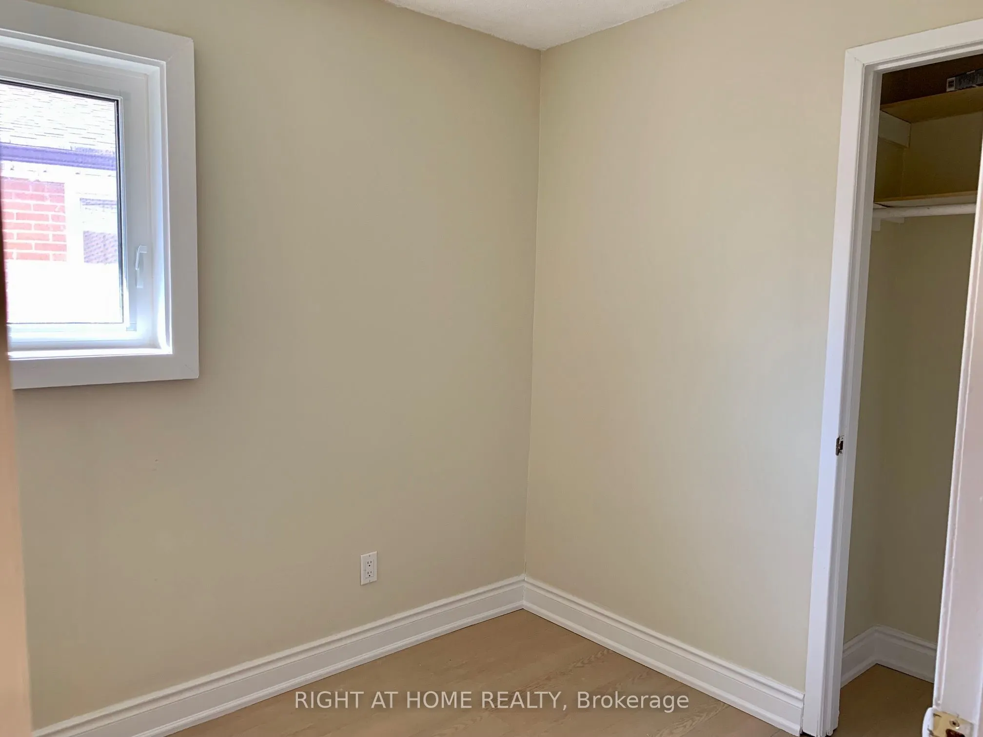 38 Lynch Road, #Main