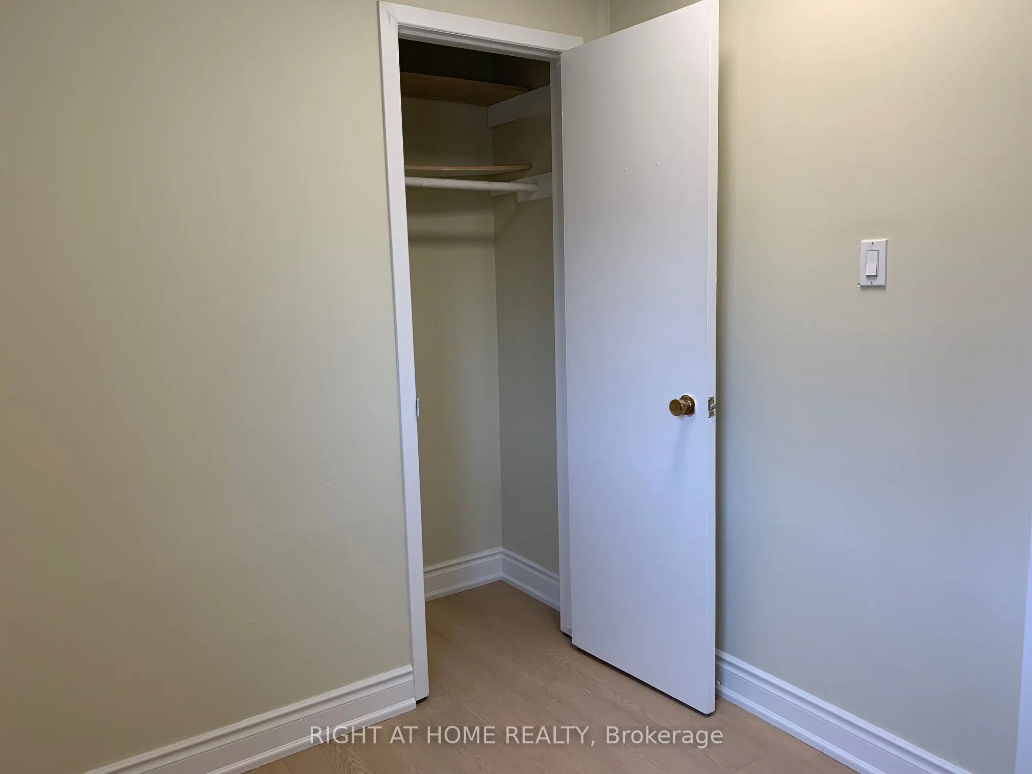 38 Lynch Road, #Main