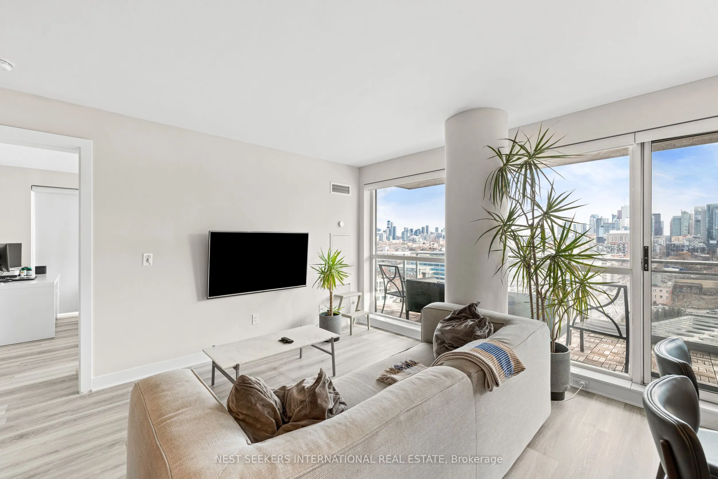 80 Western Battery Road, #1506