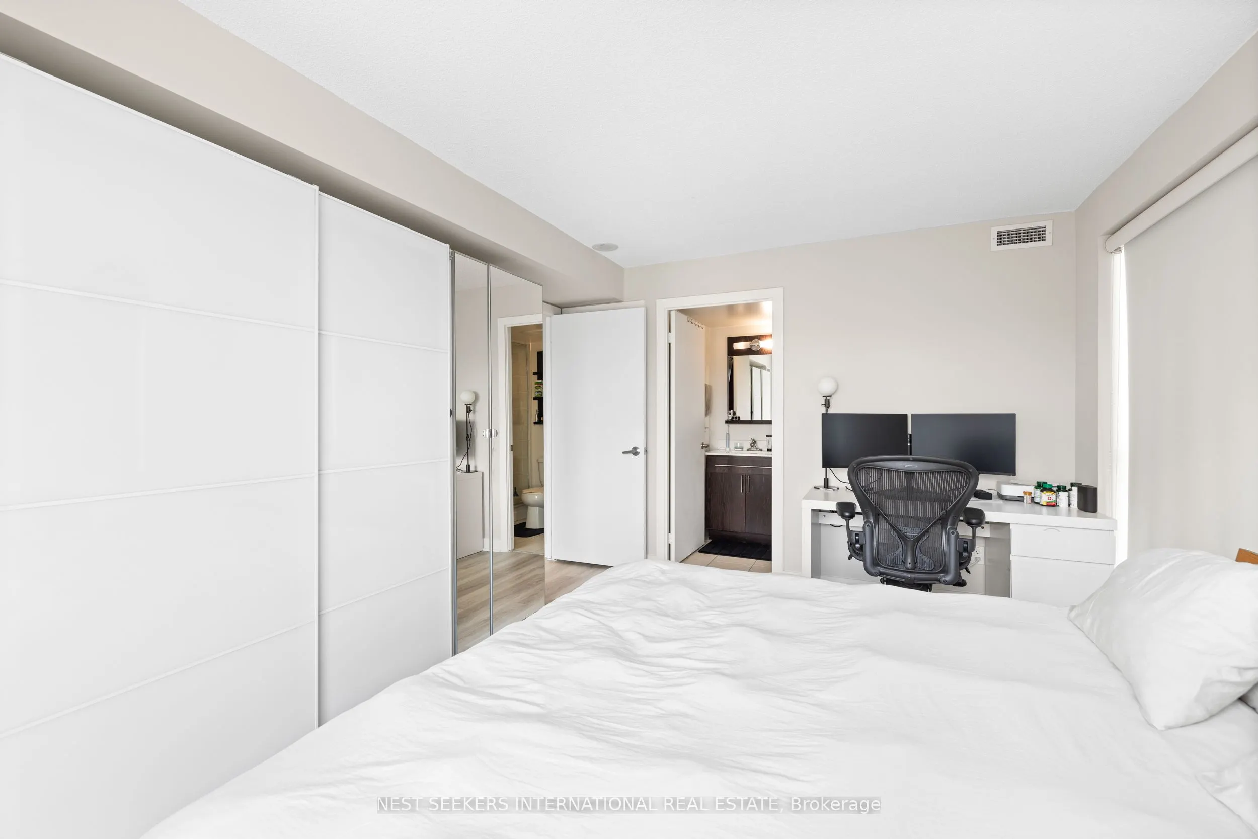 80 Western Battery Road, #1506