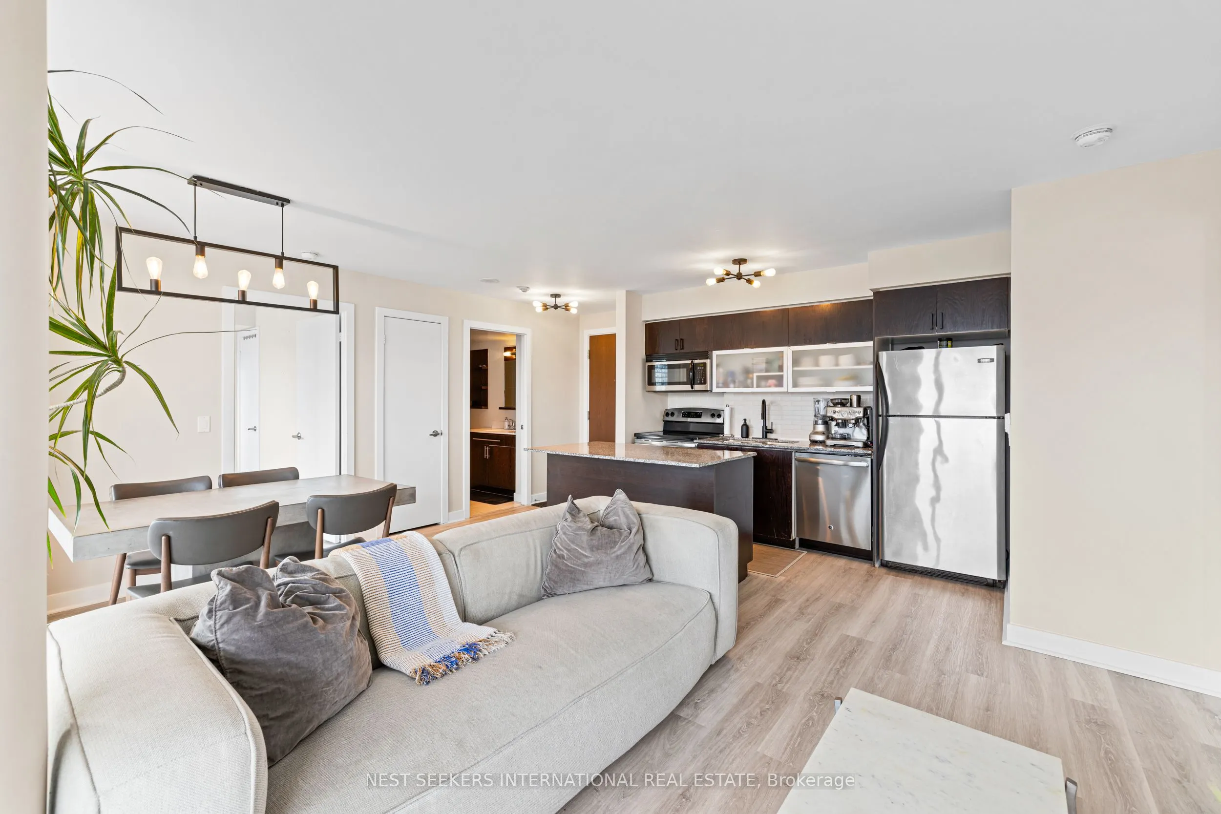 80 Western Battery Road, #1506