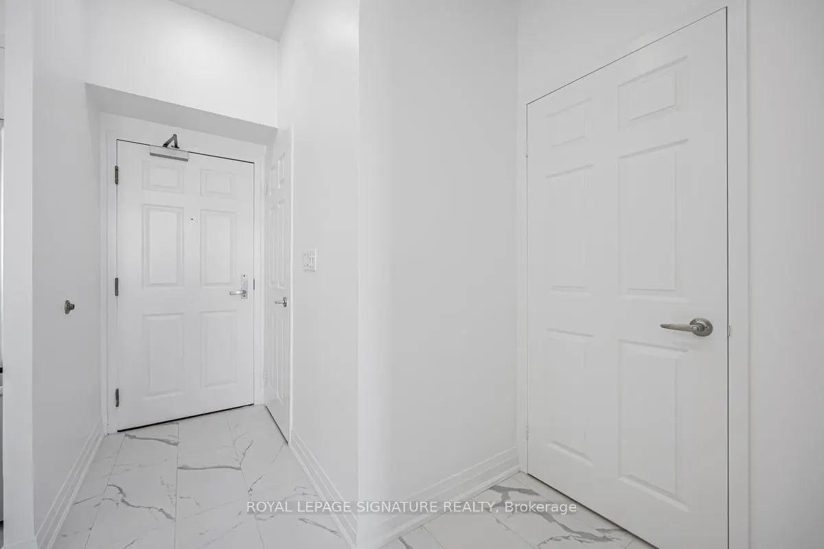 284 Bloor Street W, #1005