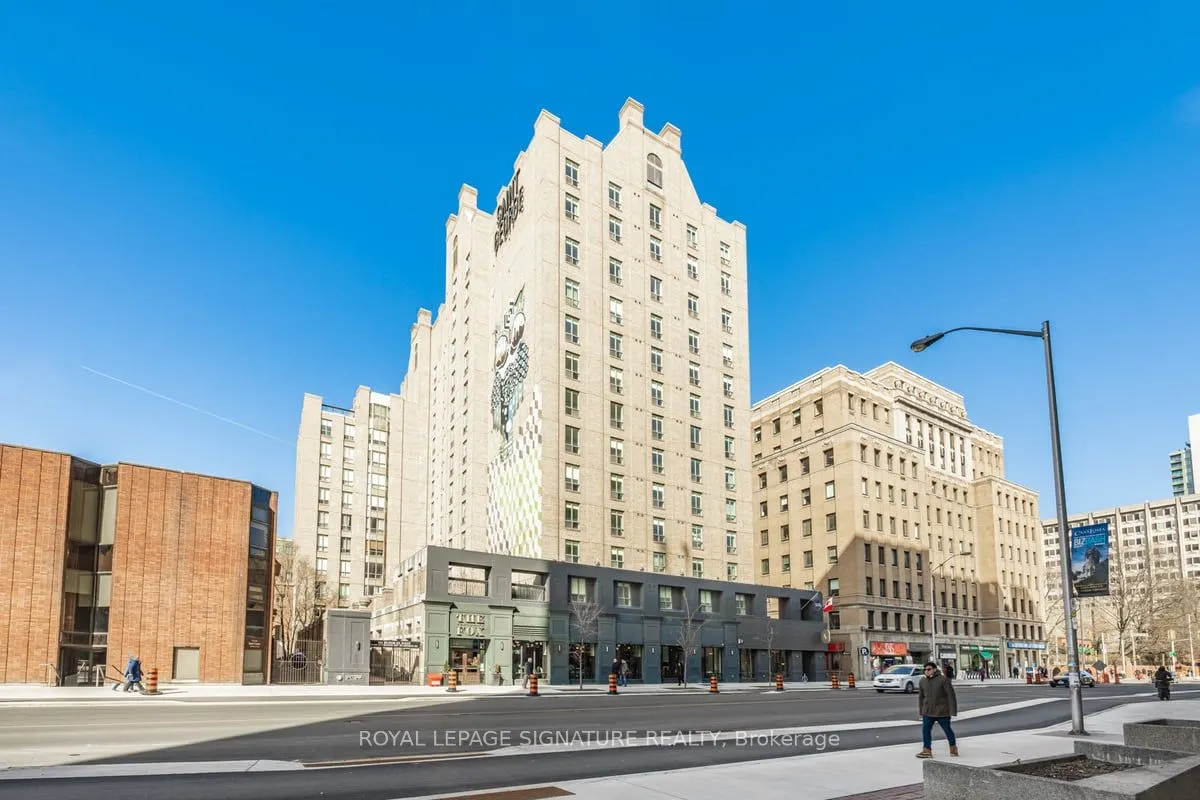 284 Bloor Street W, #1005