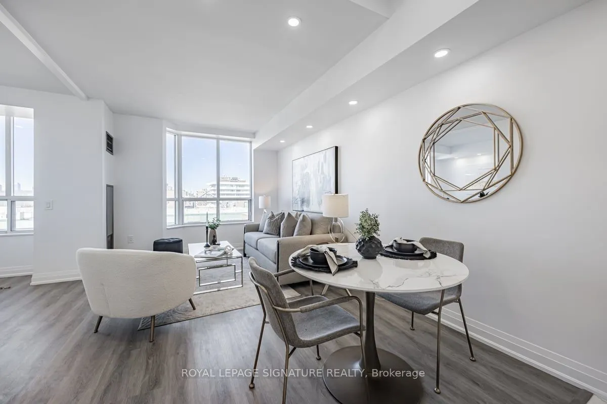 284 Bloor Street W, #1005