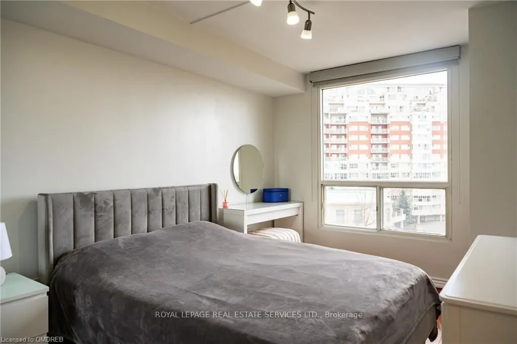 7 Concorde Place, #212