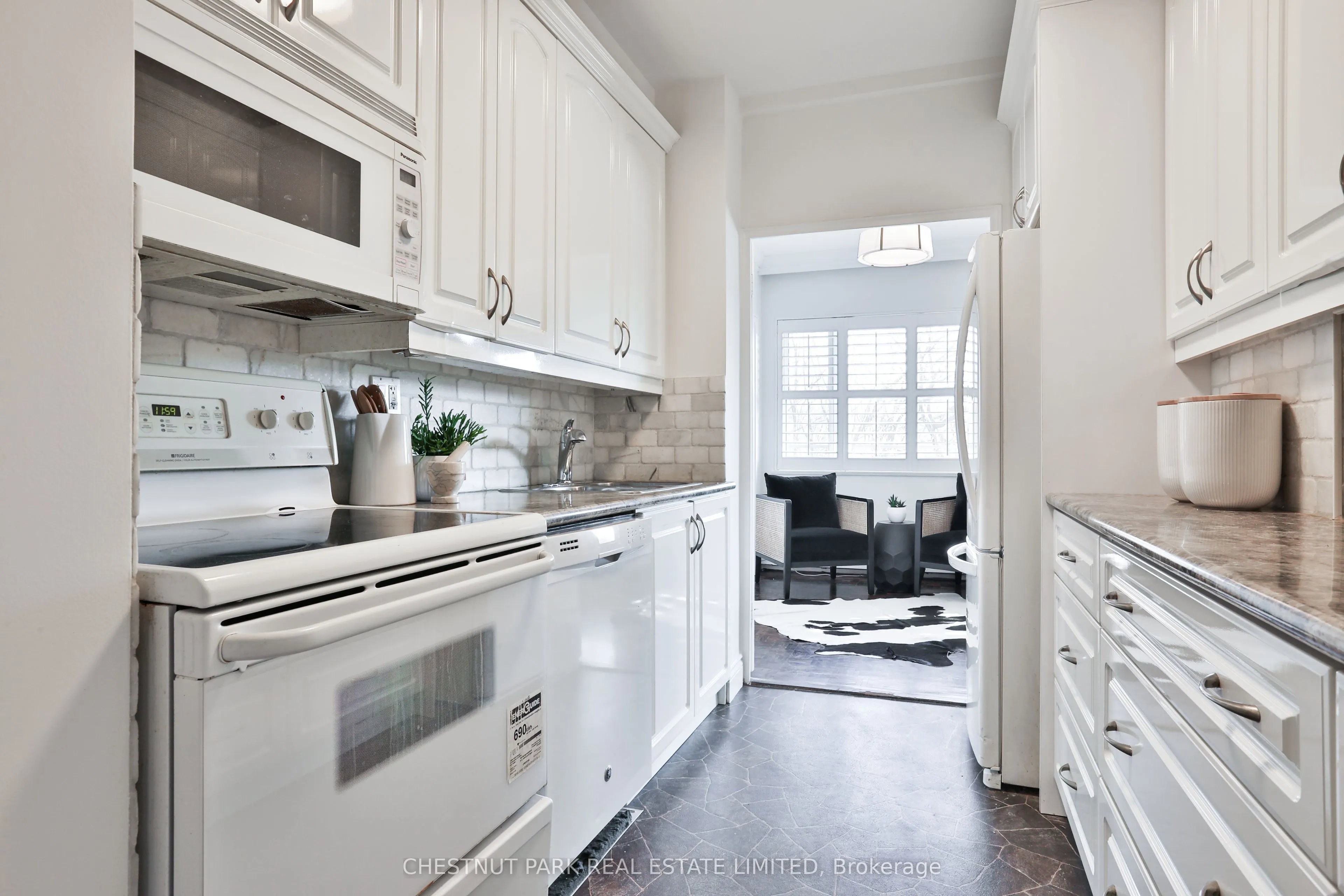 21 Dale Avenue #845