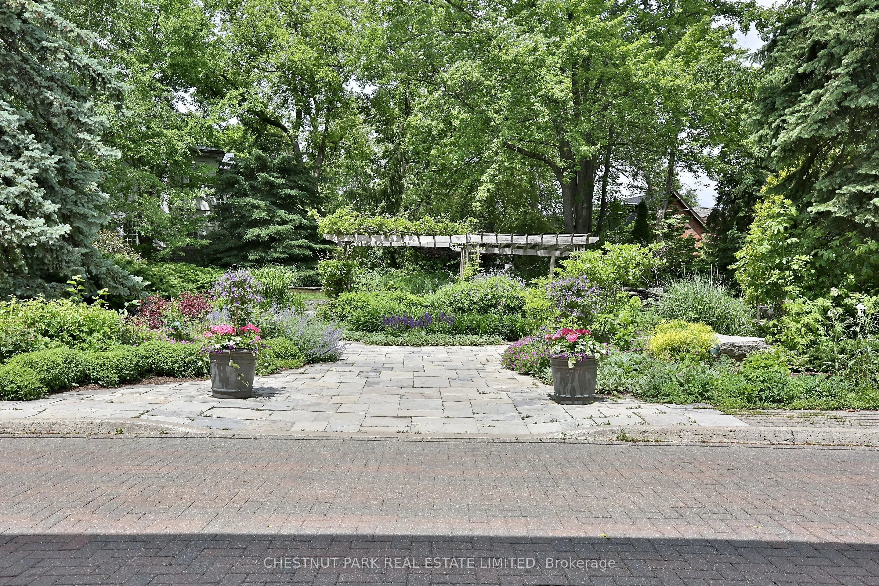 21 Dale Avenue #845