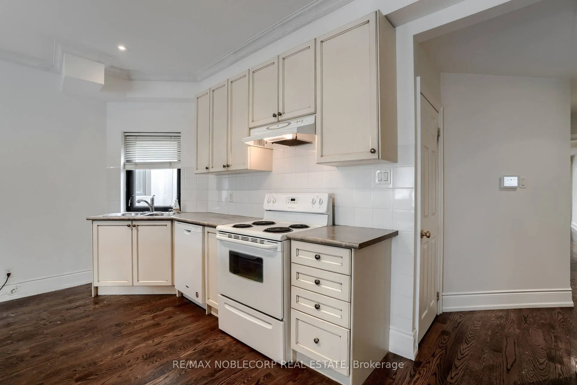 623 Mount Pleasant Road, #Upper A