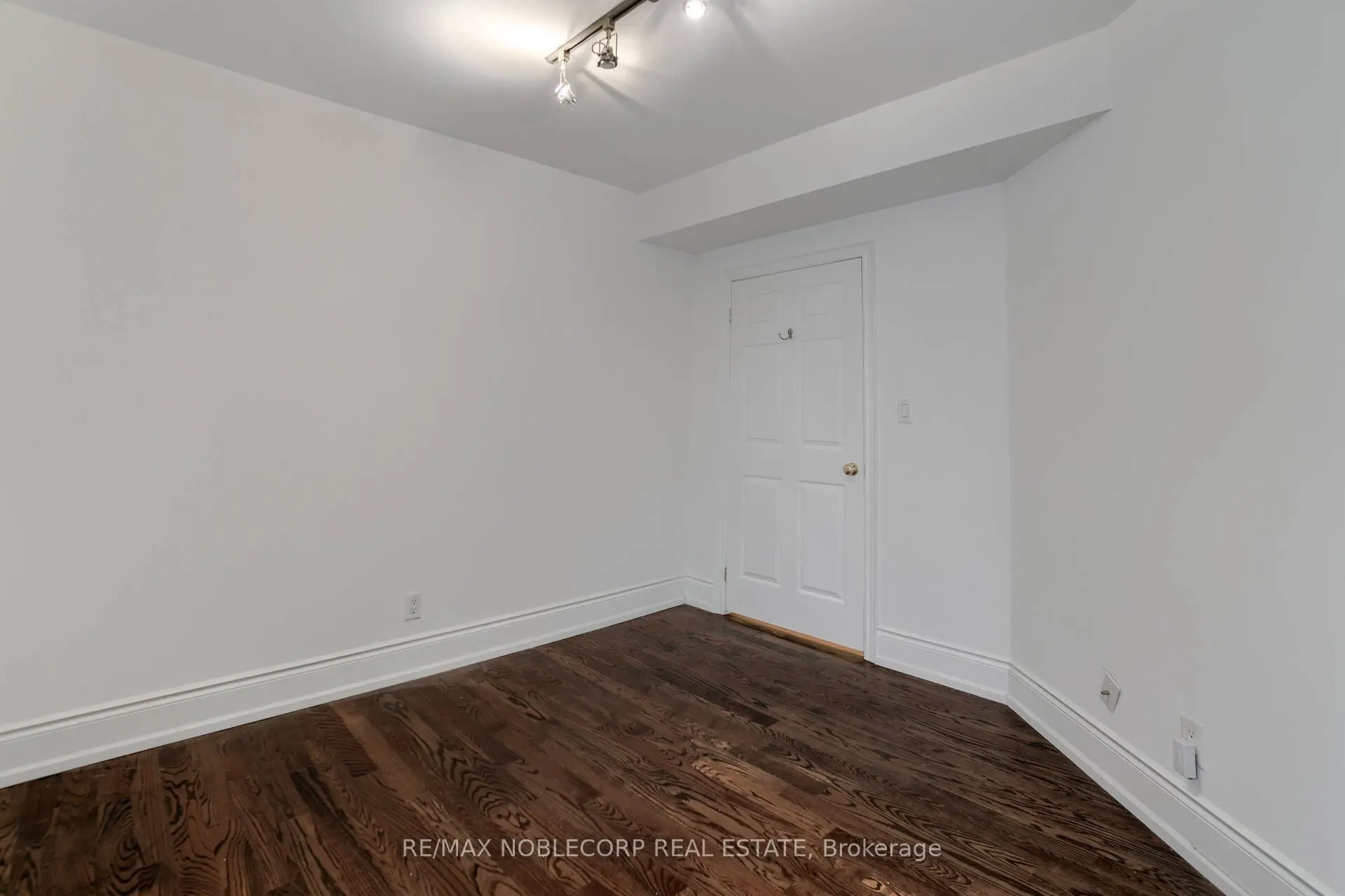623 Mount Pleasant Road, #Upper A