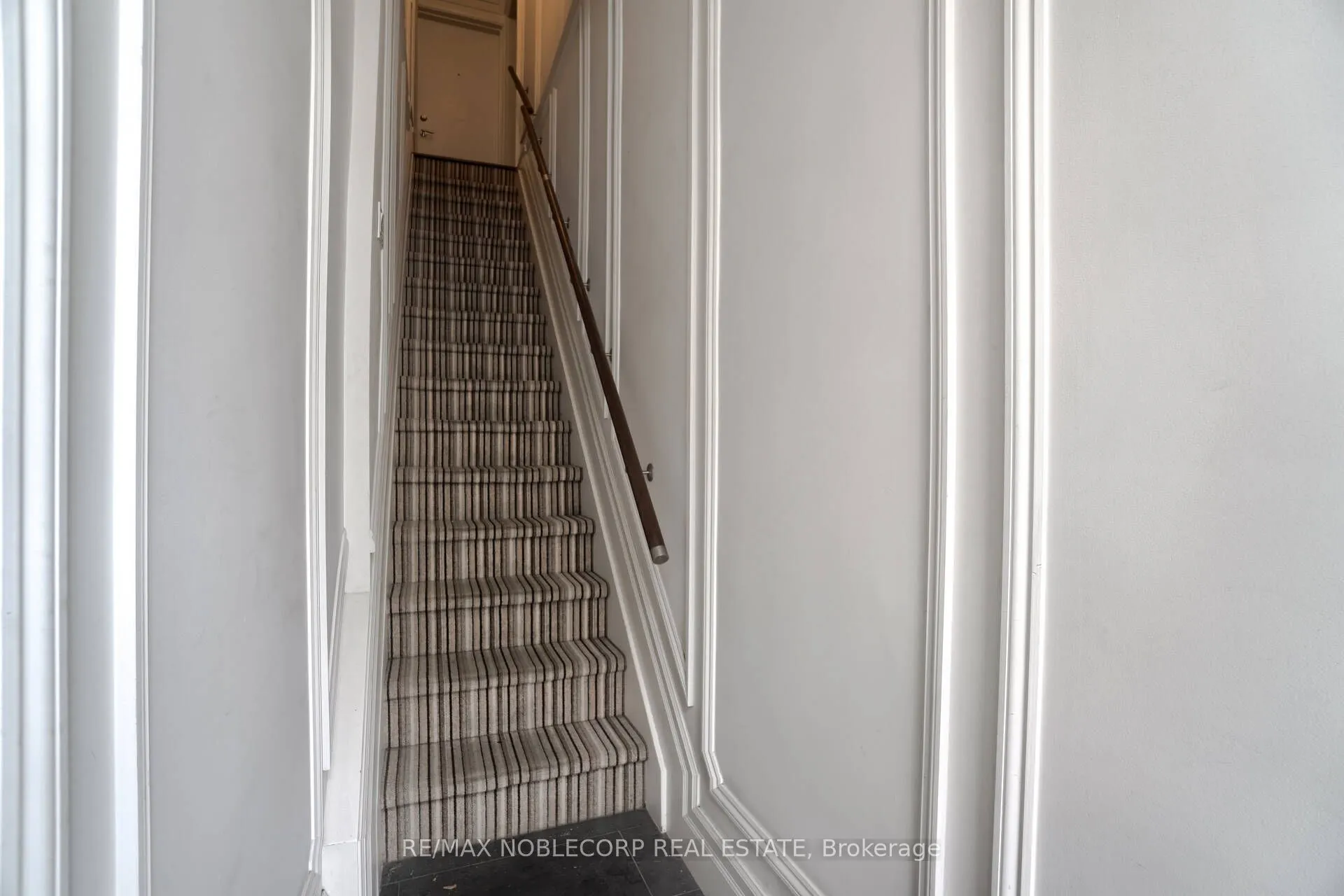 623 Mount Pleasant Road, #Upper A