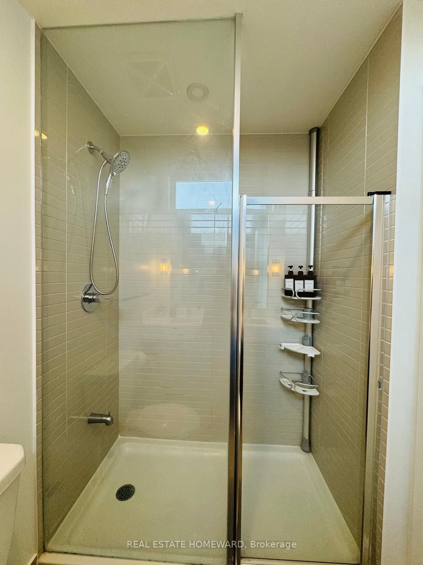 17 St. Bartholomew Street, #17