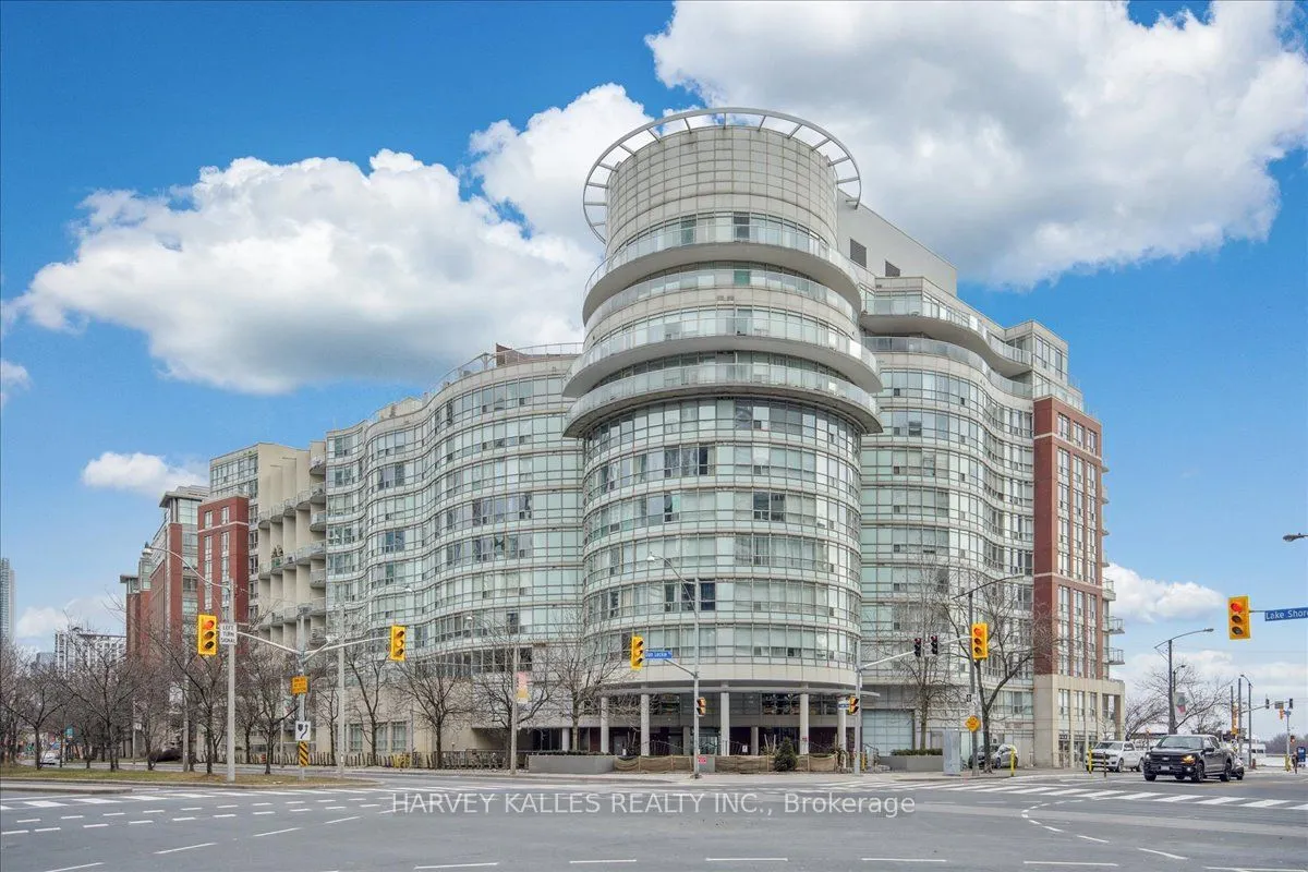 550 Queens Quay W, #809