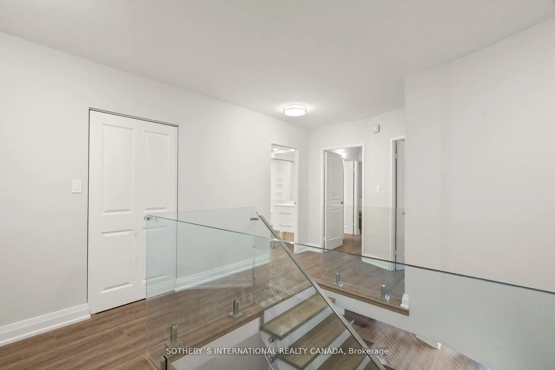 33 Harbour Square, #2208