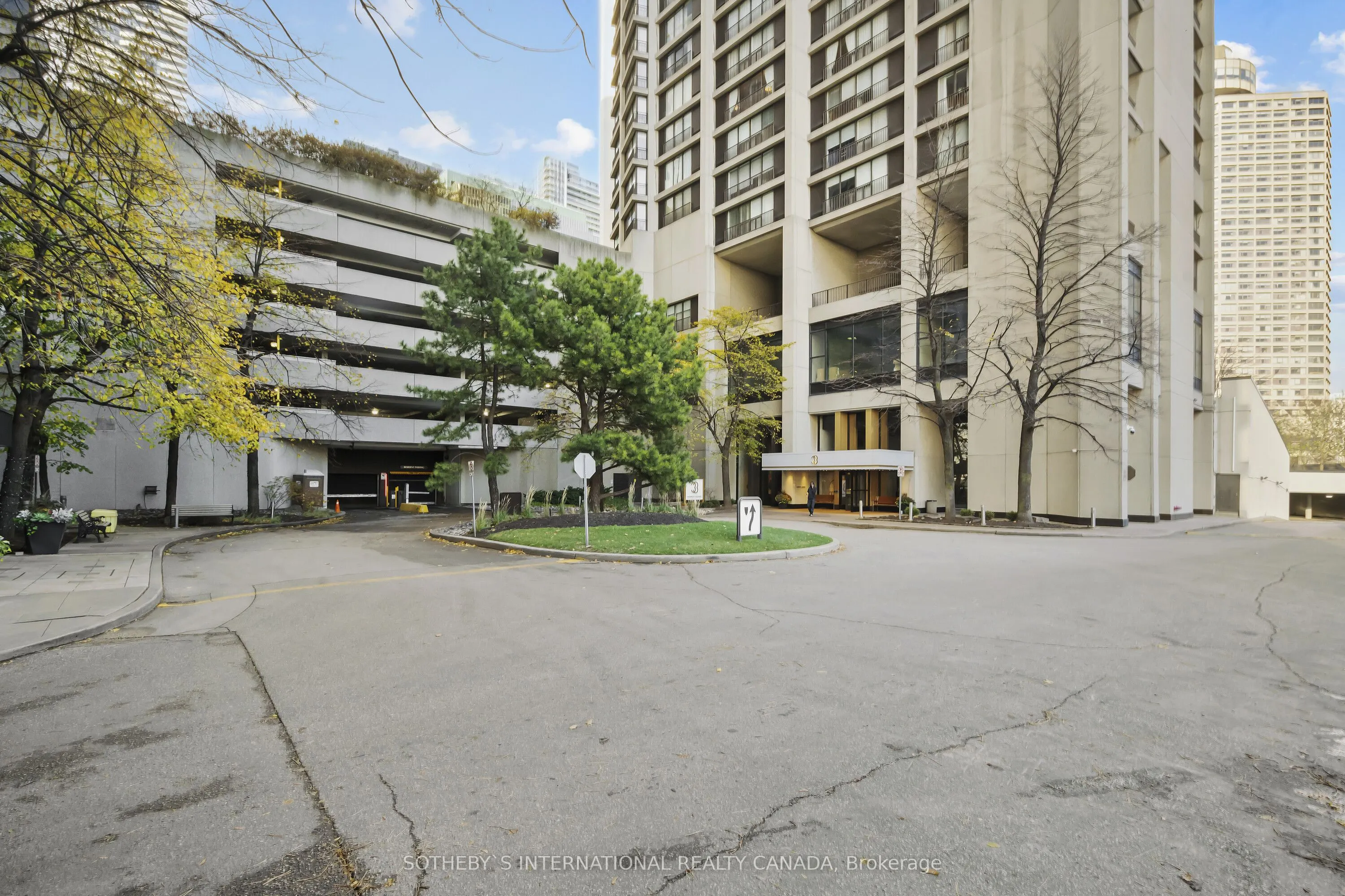 33 Harbour Square, #2208