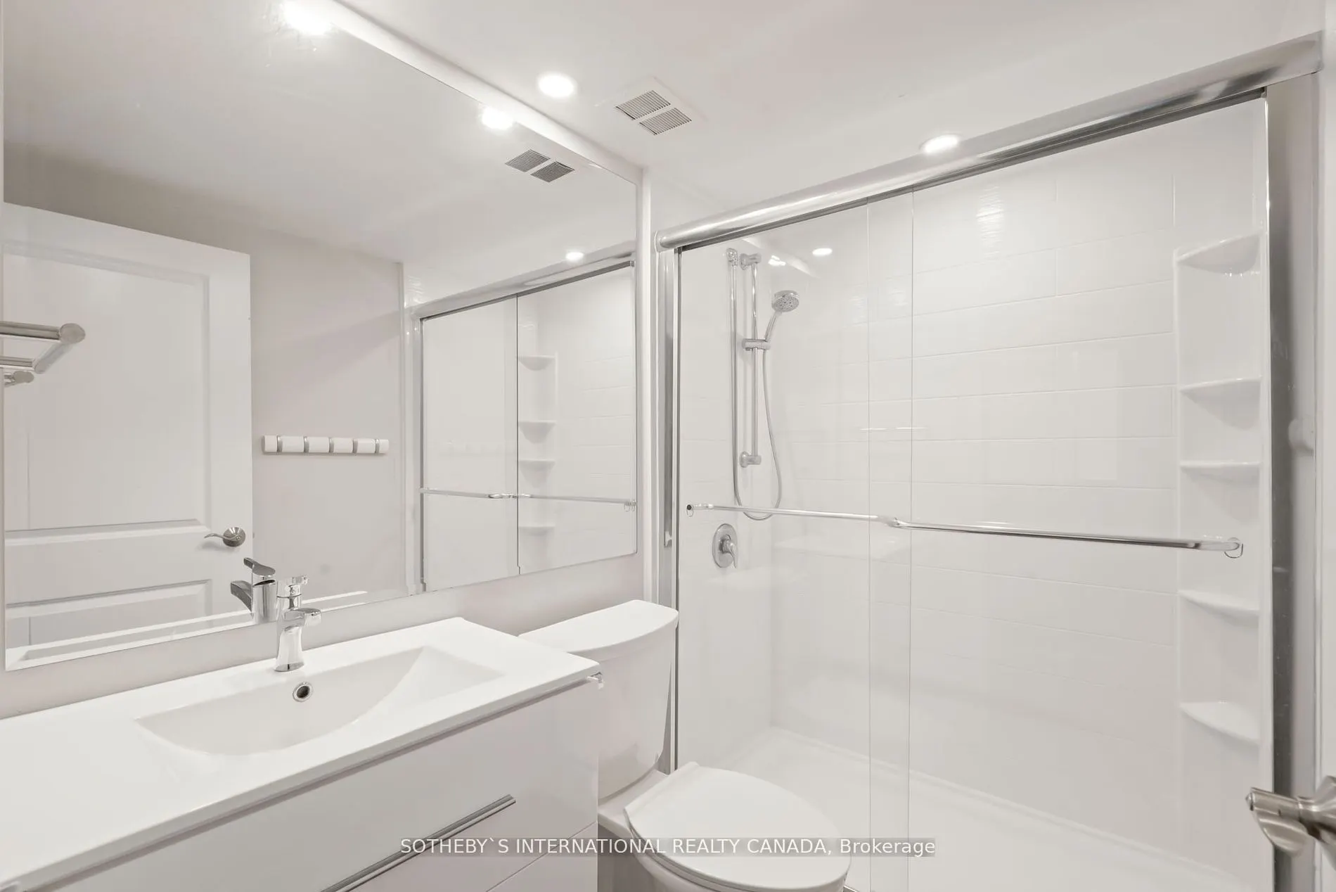 33 Harbour Square, #2208