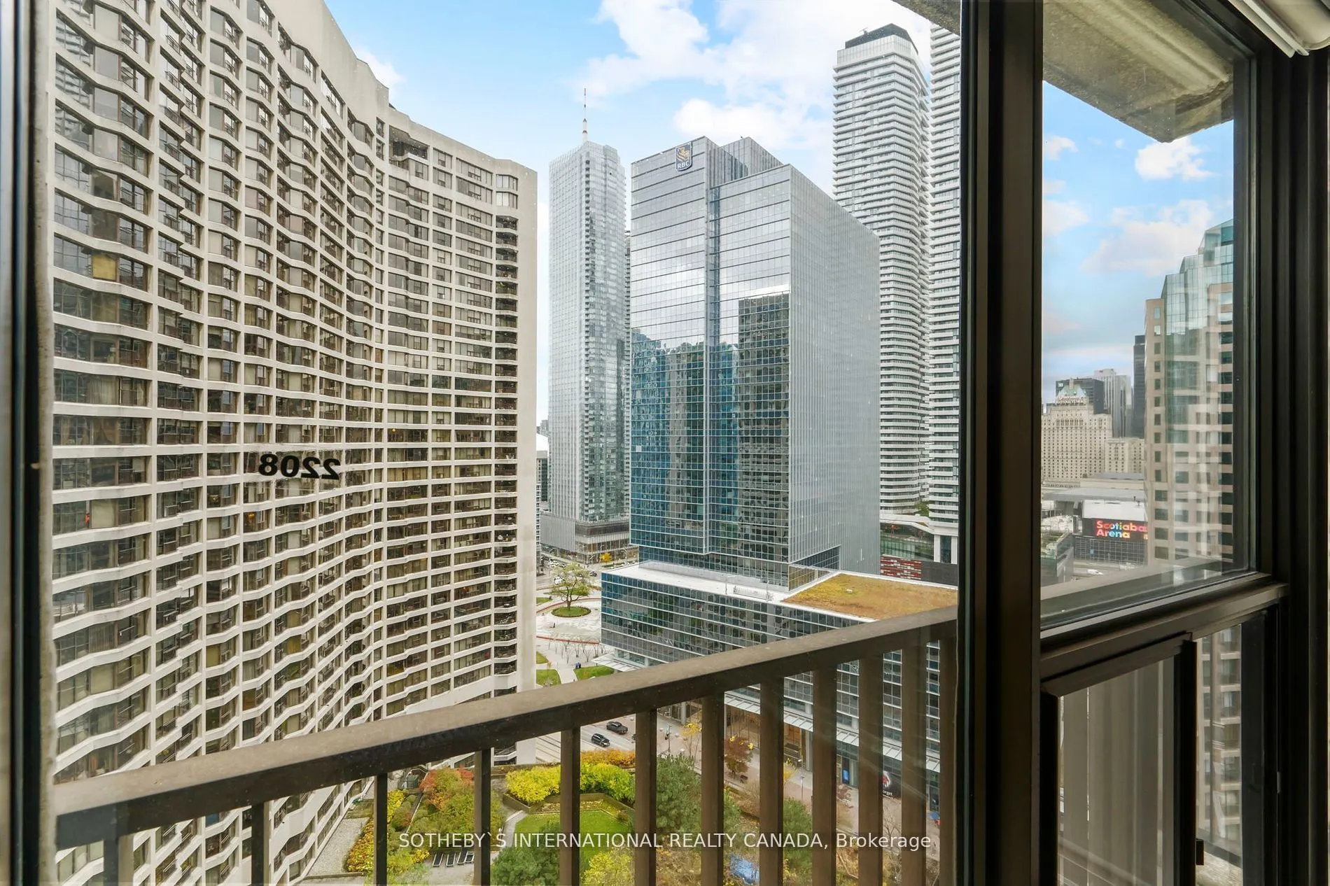 33 Harbour Square, #2208