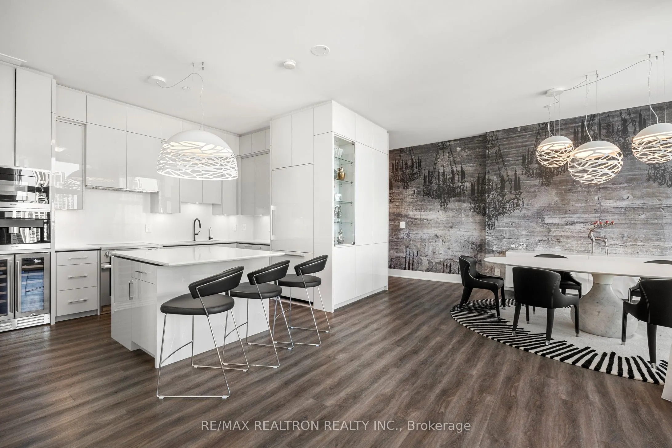 1486 Bathurst Street, #Ph02