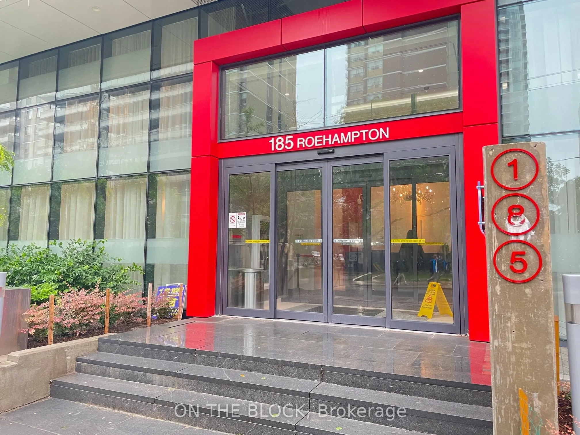 185 Roehampton Avenue, #509