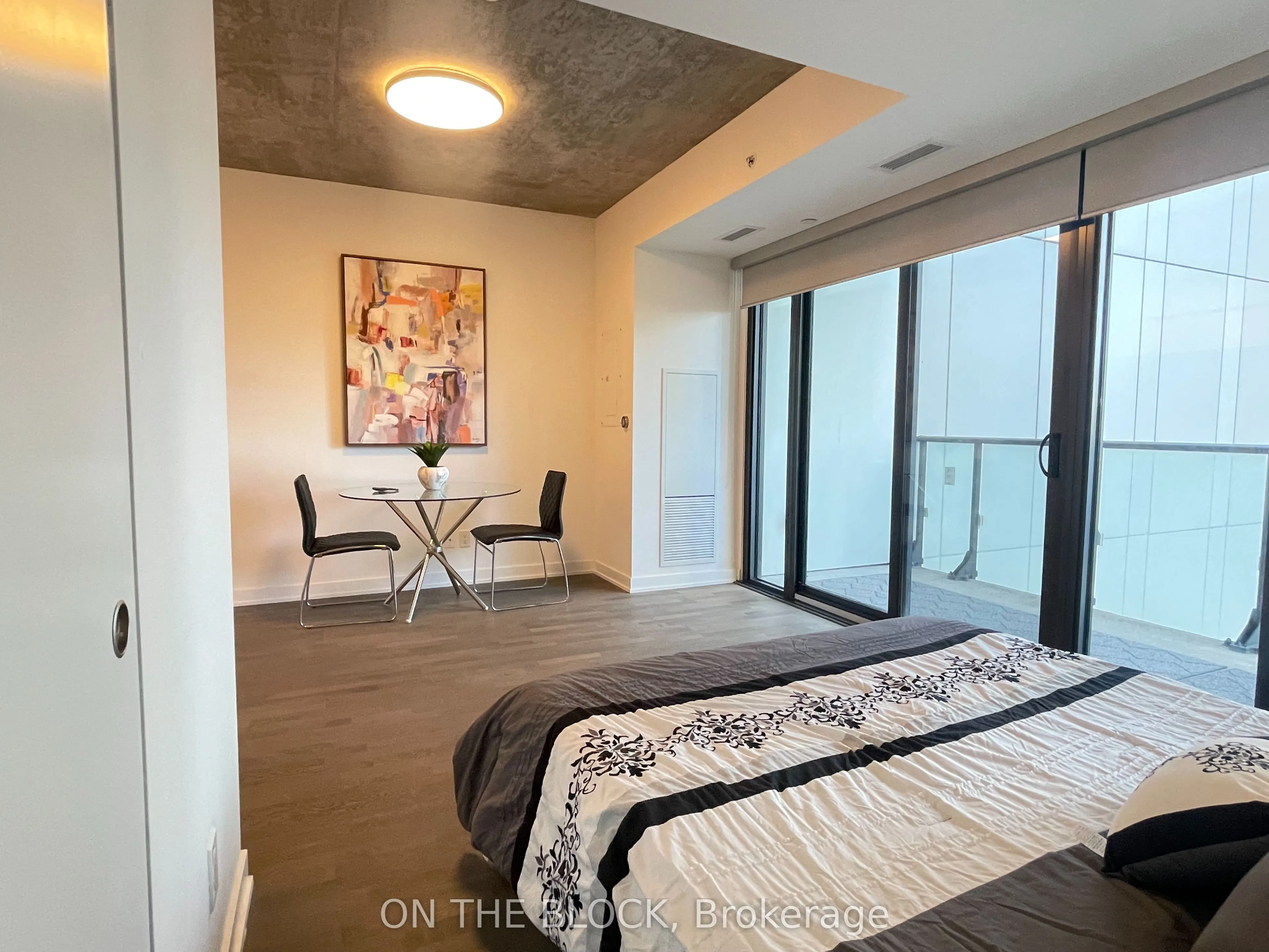185 Roehampton Avenue, #509