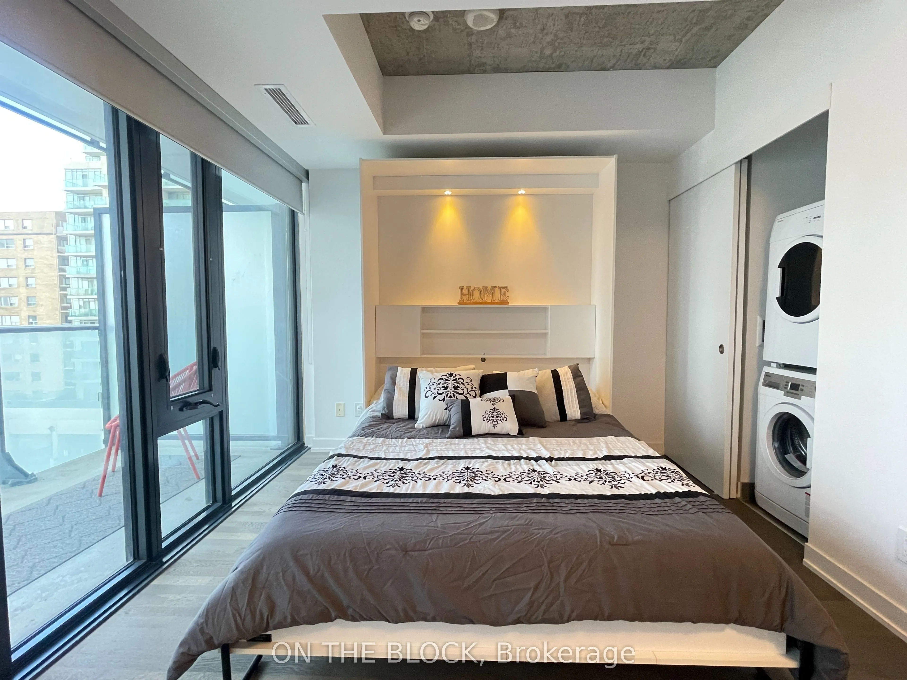 185 Roehampton Avenue, #509