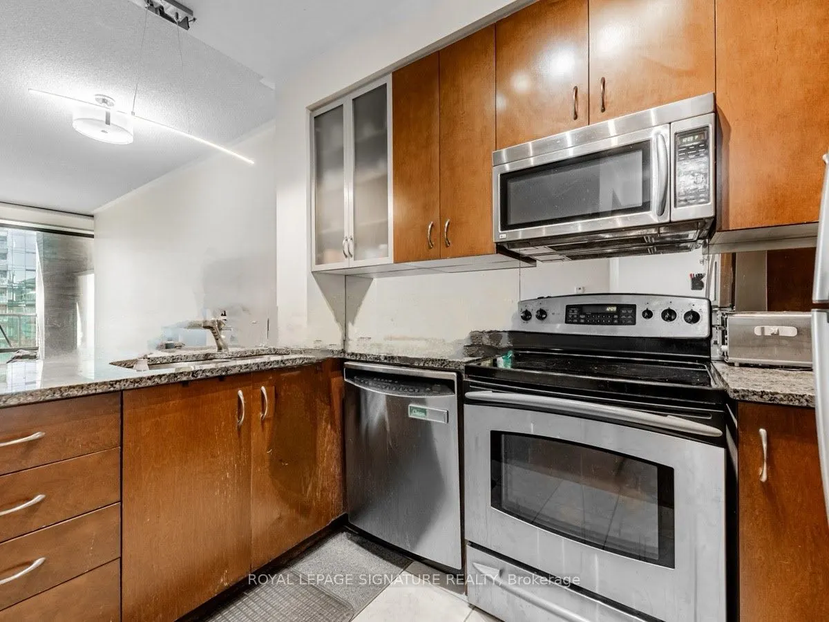 18 Yorkville Avenue, #508