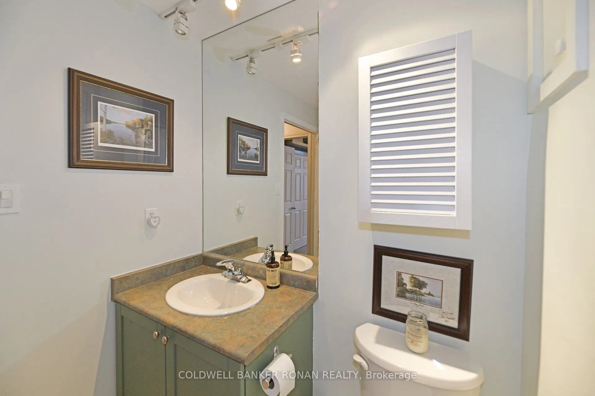 550 Front Street W, #602