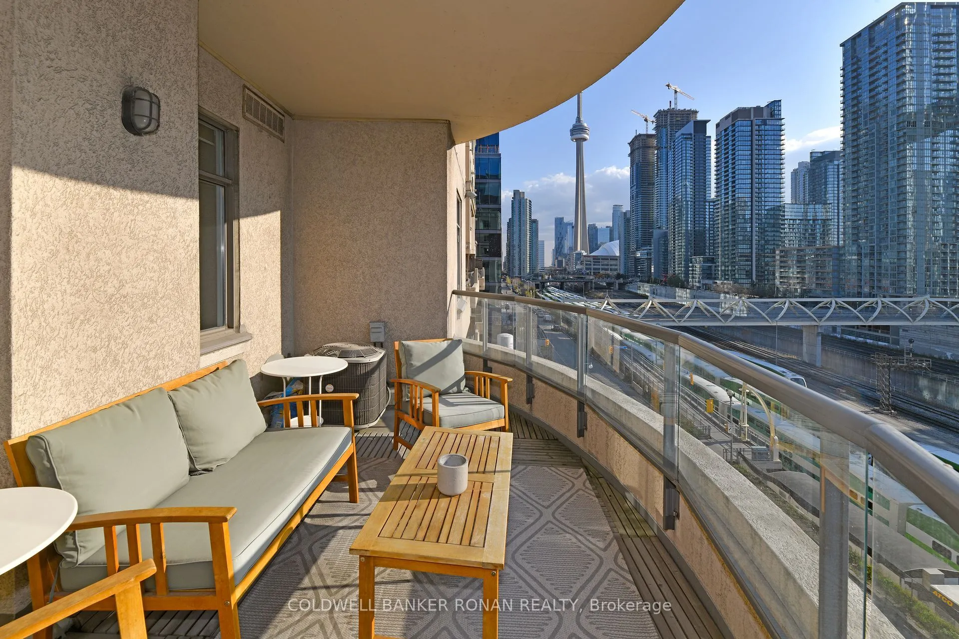 550 Front Street W, #602