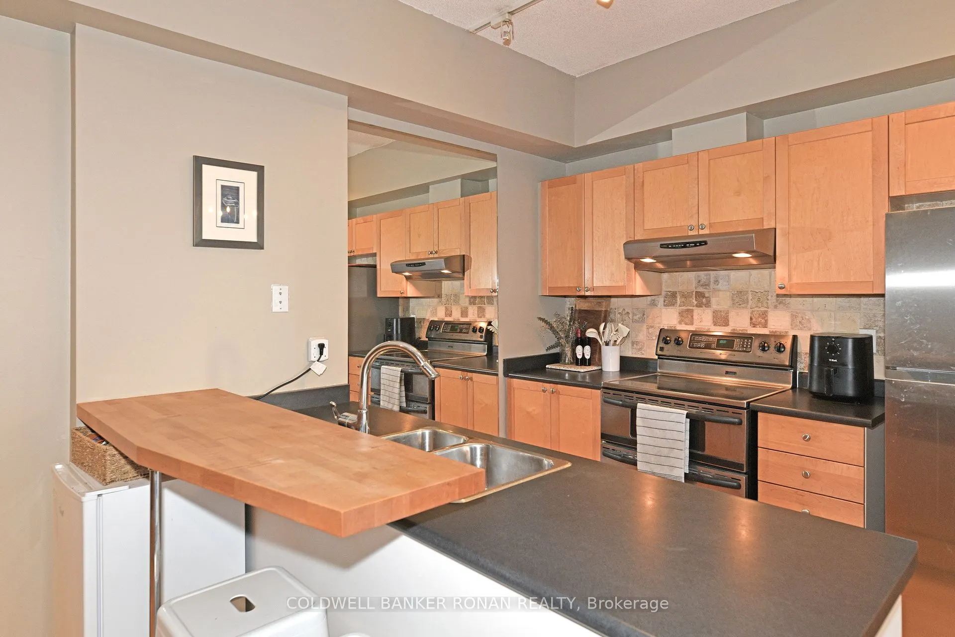 550 Front Street W, #602