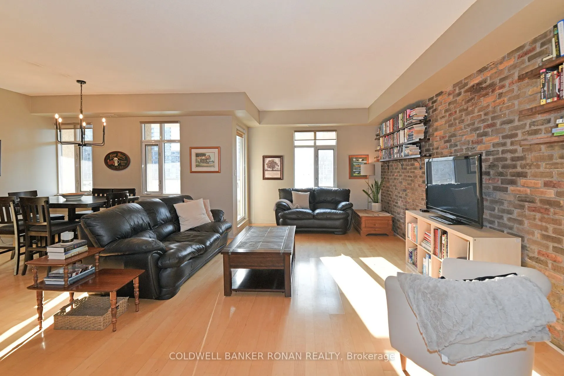 550 Front Street W, #602
