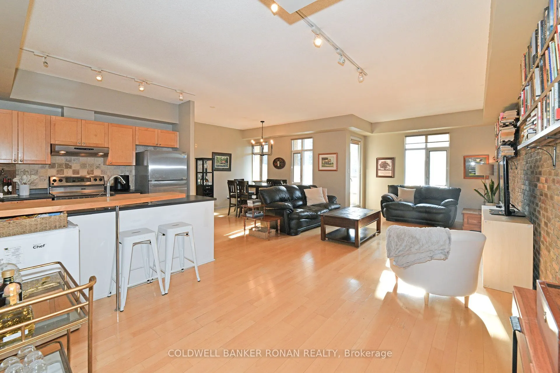 550 Front Street W, #602