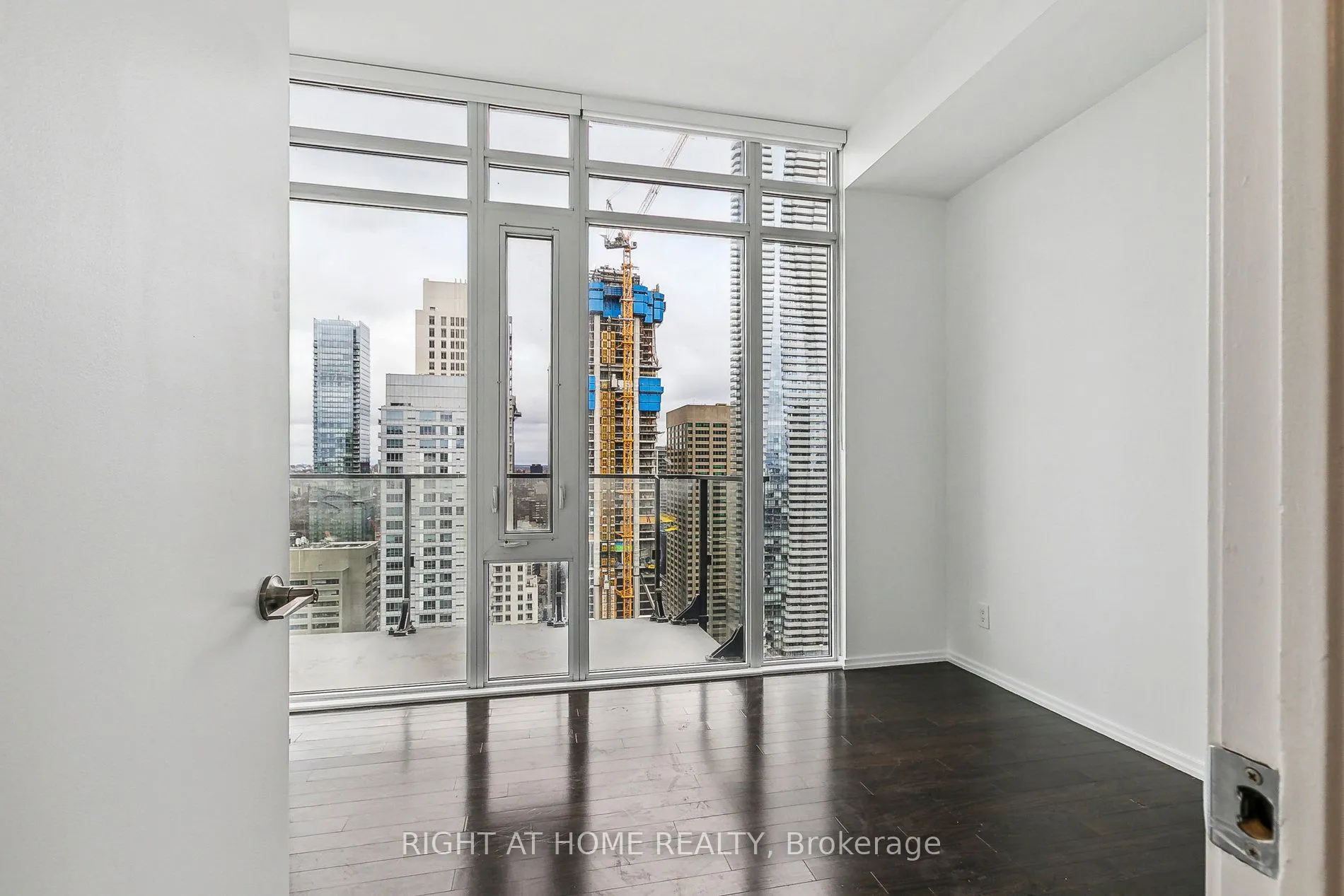 75 St Nicholas Street, #3506