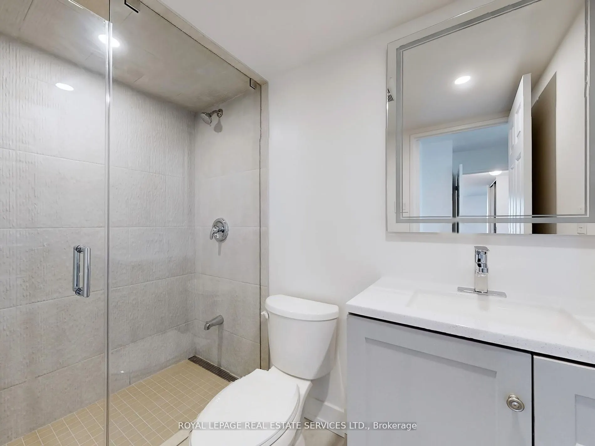 80 Antibes Drive, #2602