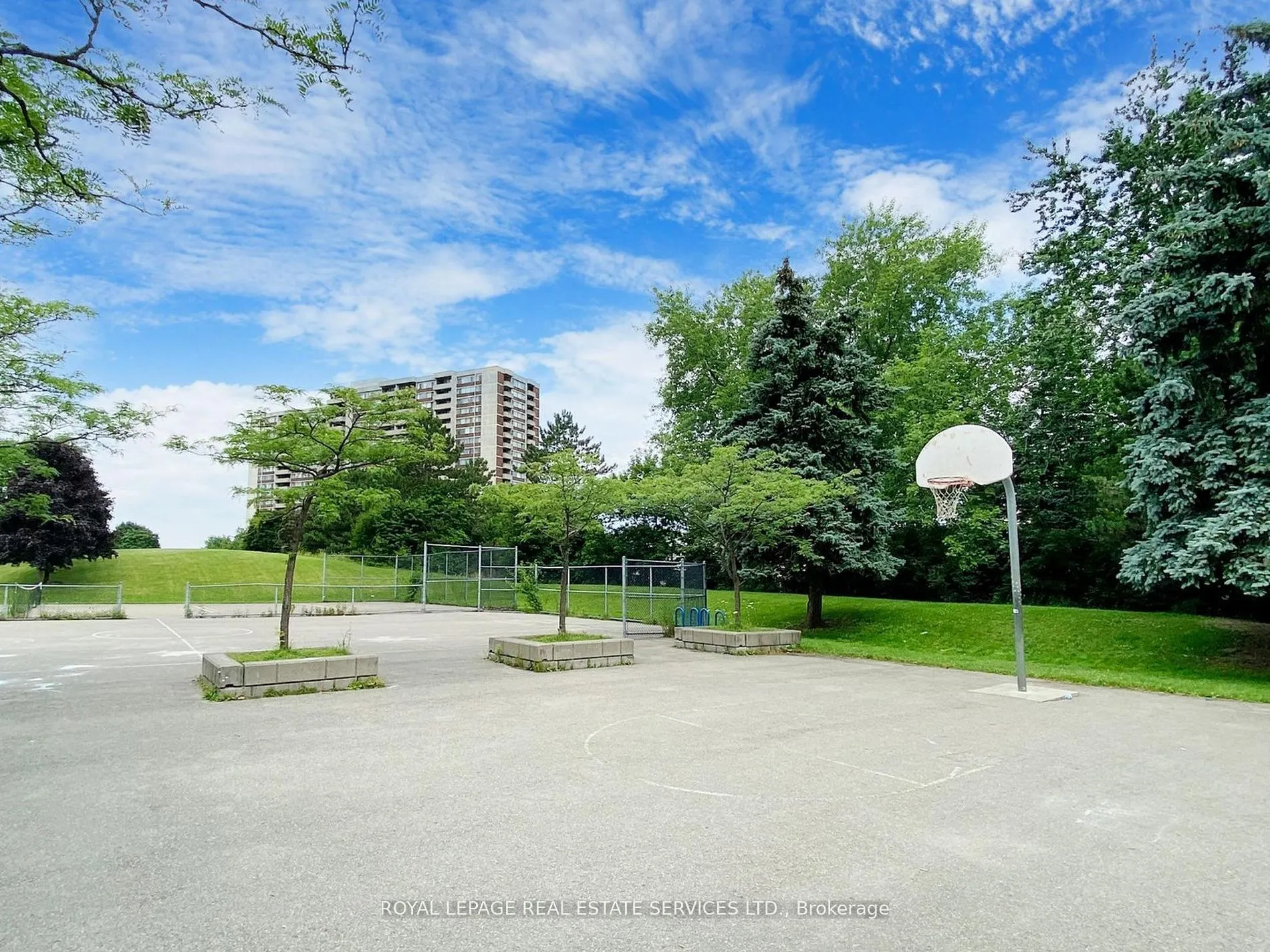 80 Antibes Drive, #2602