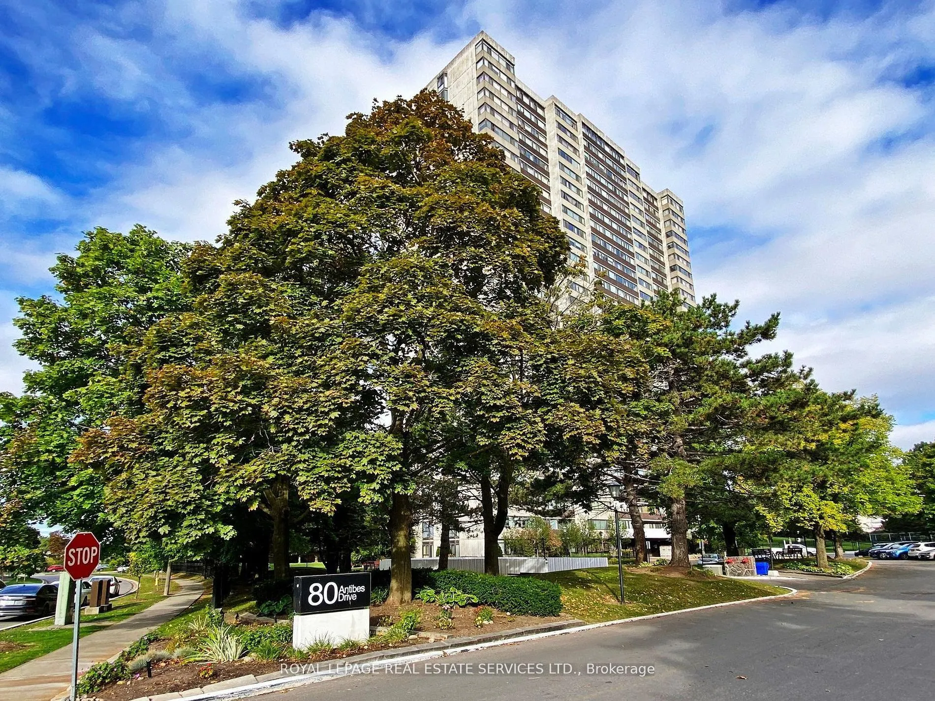 80 Antibes Drive, #2602