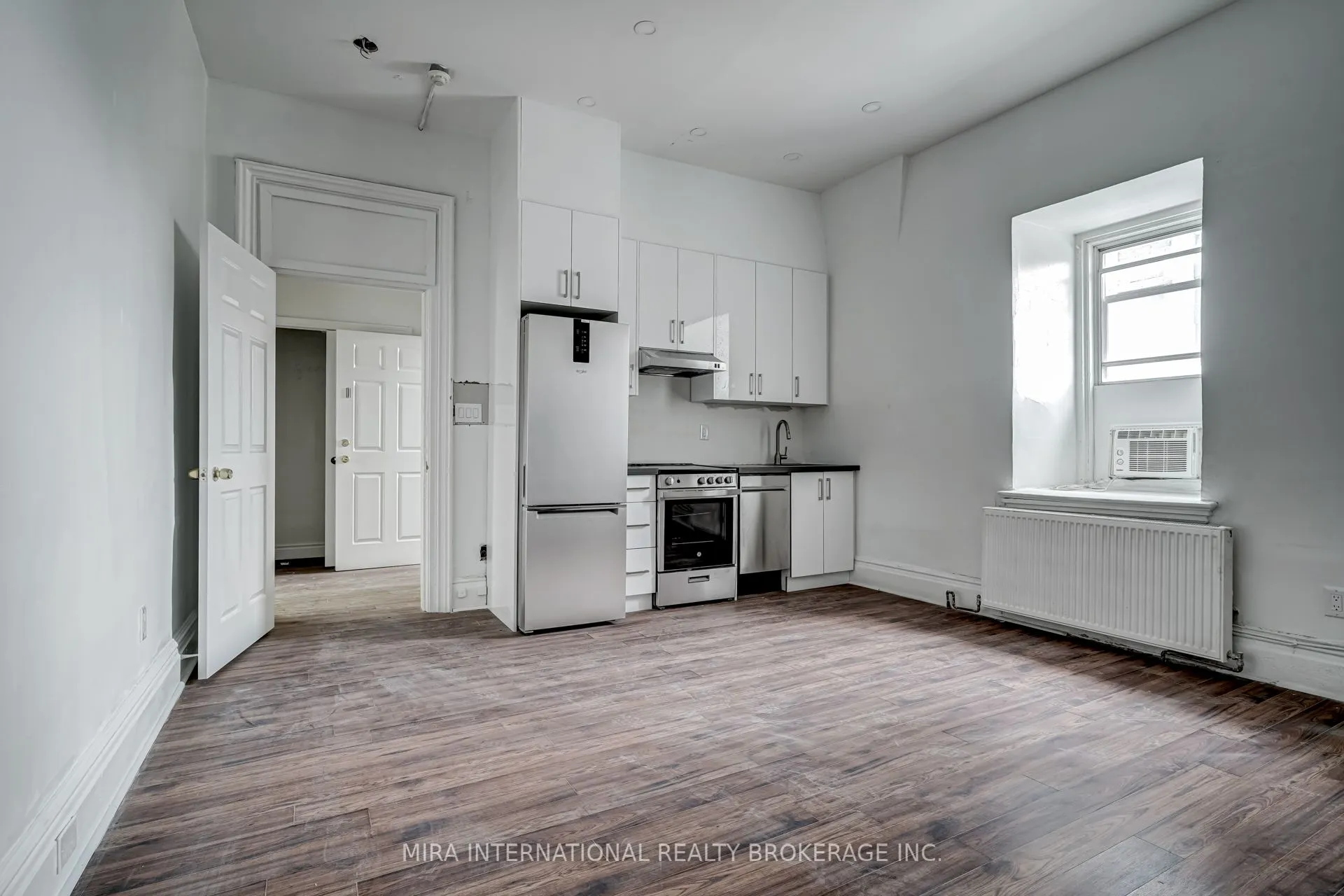 180 Sherbourne Street, #301