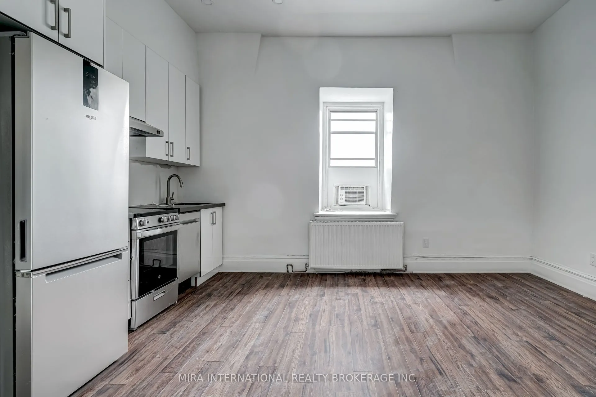 180 Sherbourne Street, #301