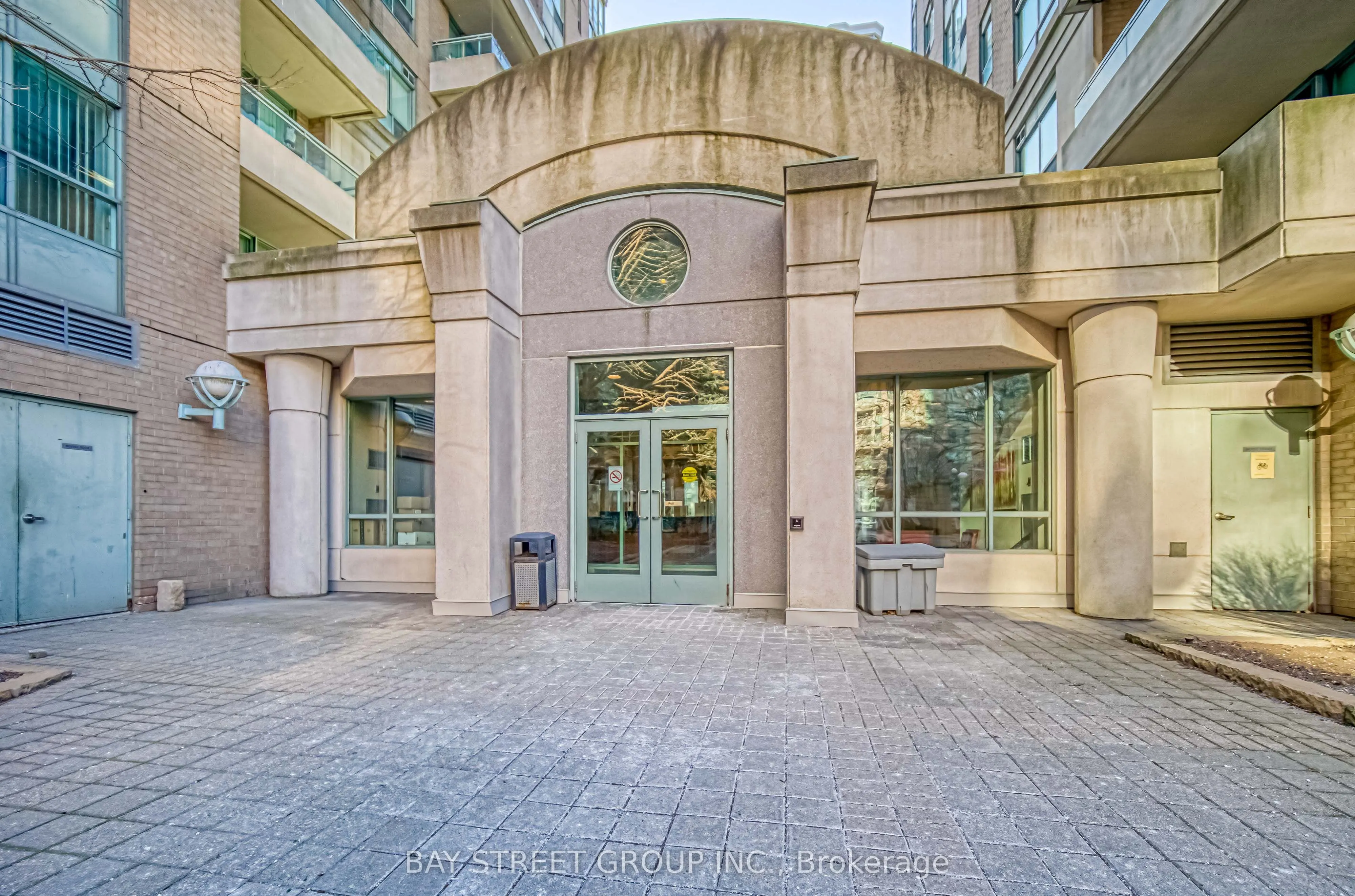 39 Pemberton Avenue, #601
