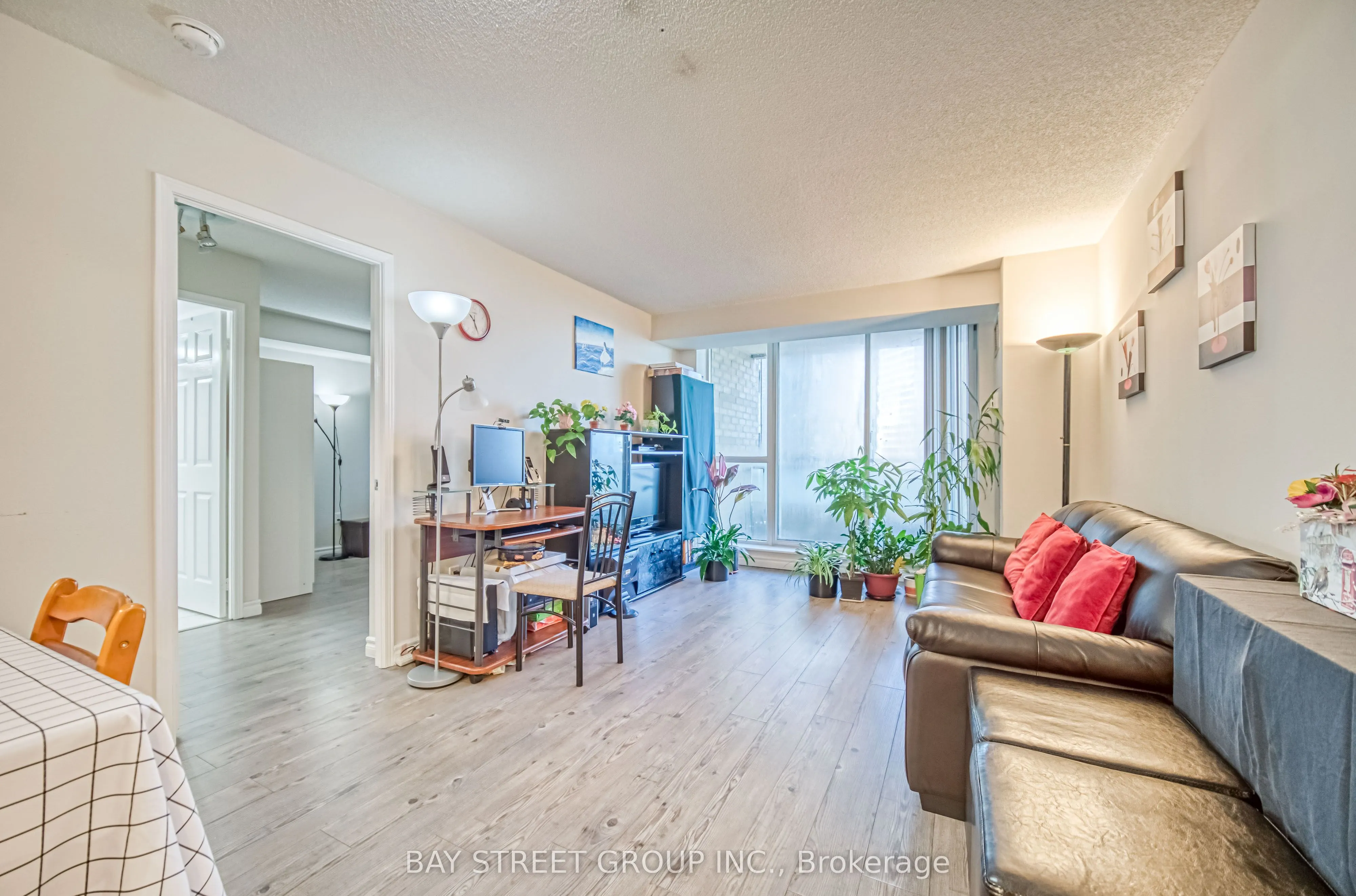 39 Pemberton Avenue, #601