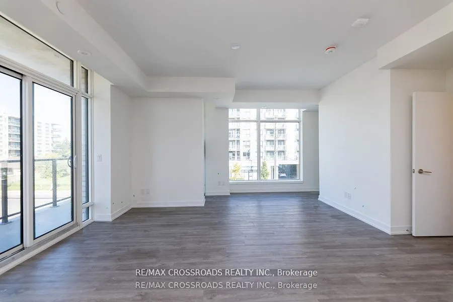 871 Sheppard Avenue W, #TH11