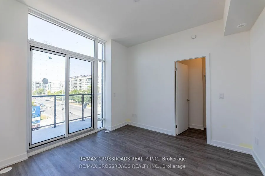 871 Sheppard Avenue W, #TH11