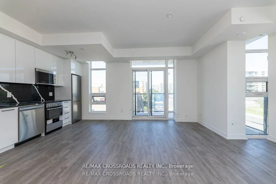 871 Sheppard Avenue W, #TH11