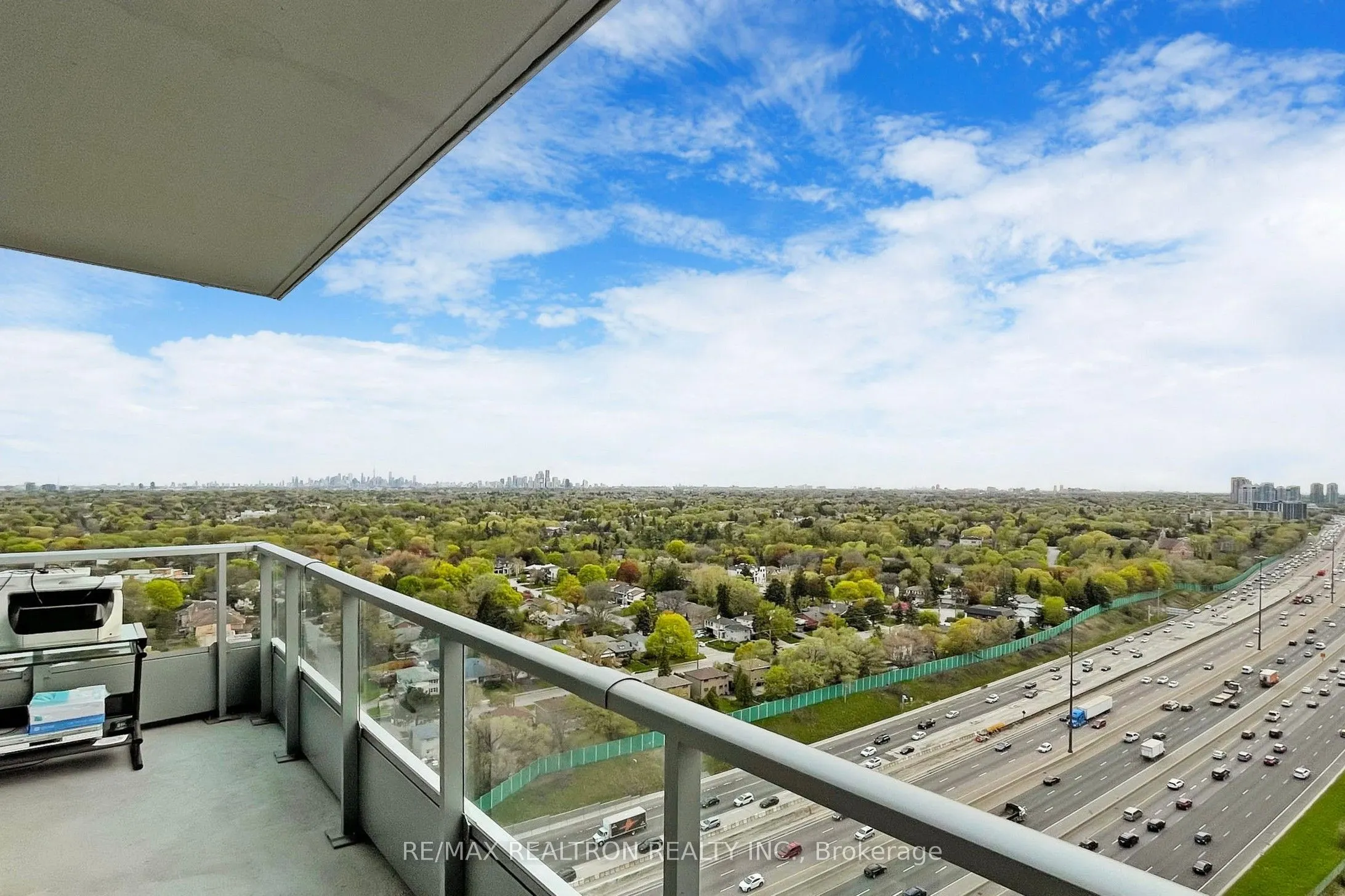 115 Mcmahon Drive, #2711