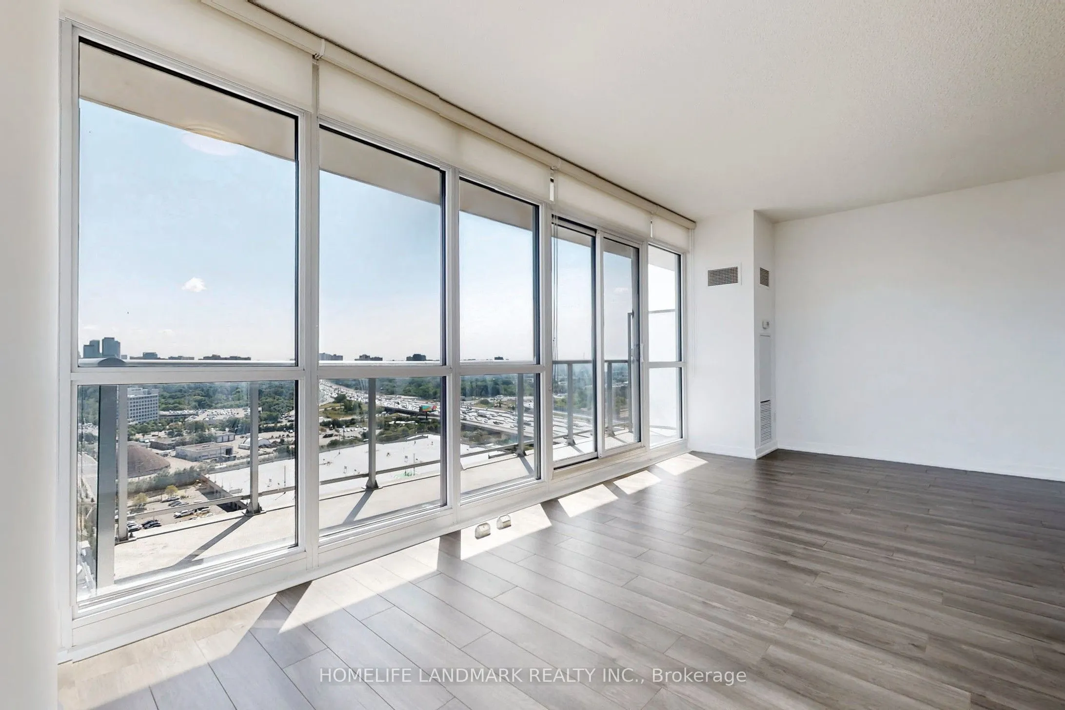 121 Mcmahon Drive, #2301