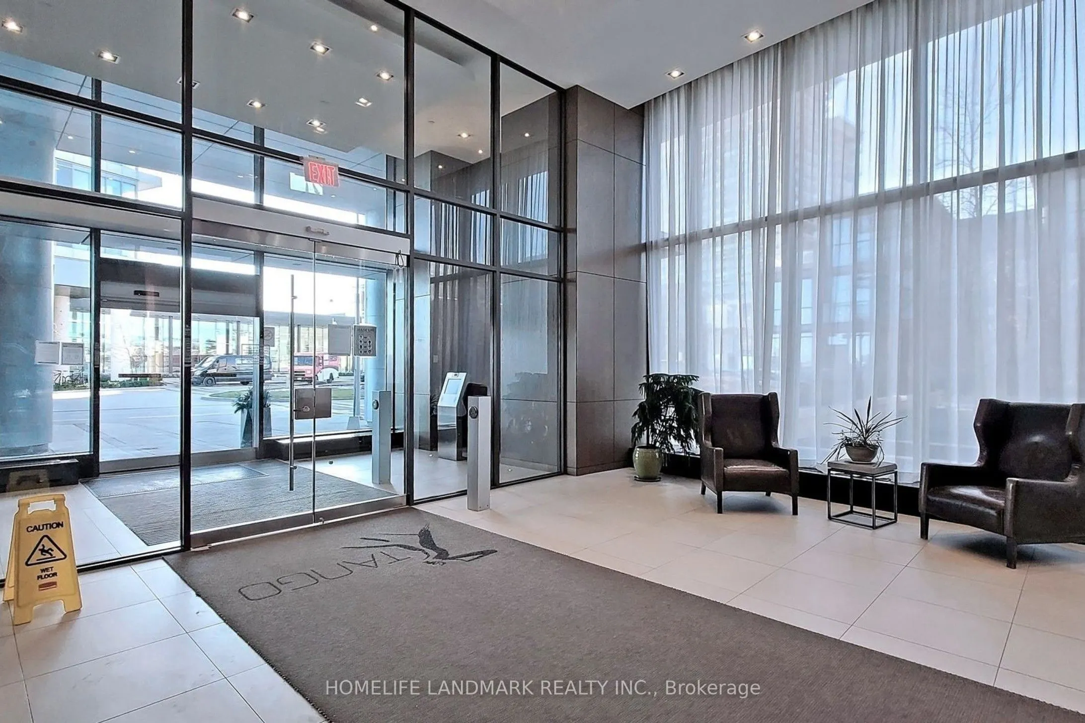 121 Mcmahon Drive, #2301